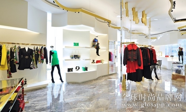 Versace正式重返日本市場 大中華地區占公司業務38%