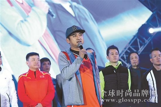 安踏有望進入“百億俱樂部” 丁世忠:百億只是剛剛開始