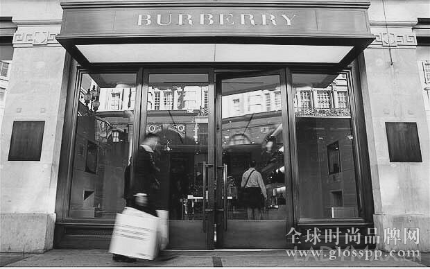 Burberry遭惡意收購? 外媒分析神秘買家最大可能是LVMH