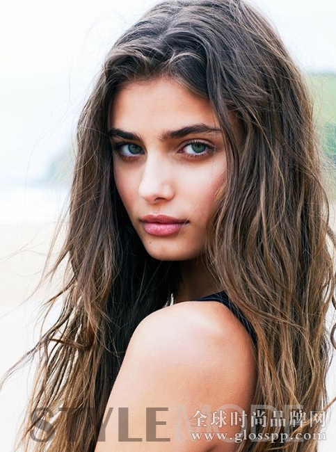 It Girl  的保養秘訣 新晉超模 Taylor Hill